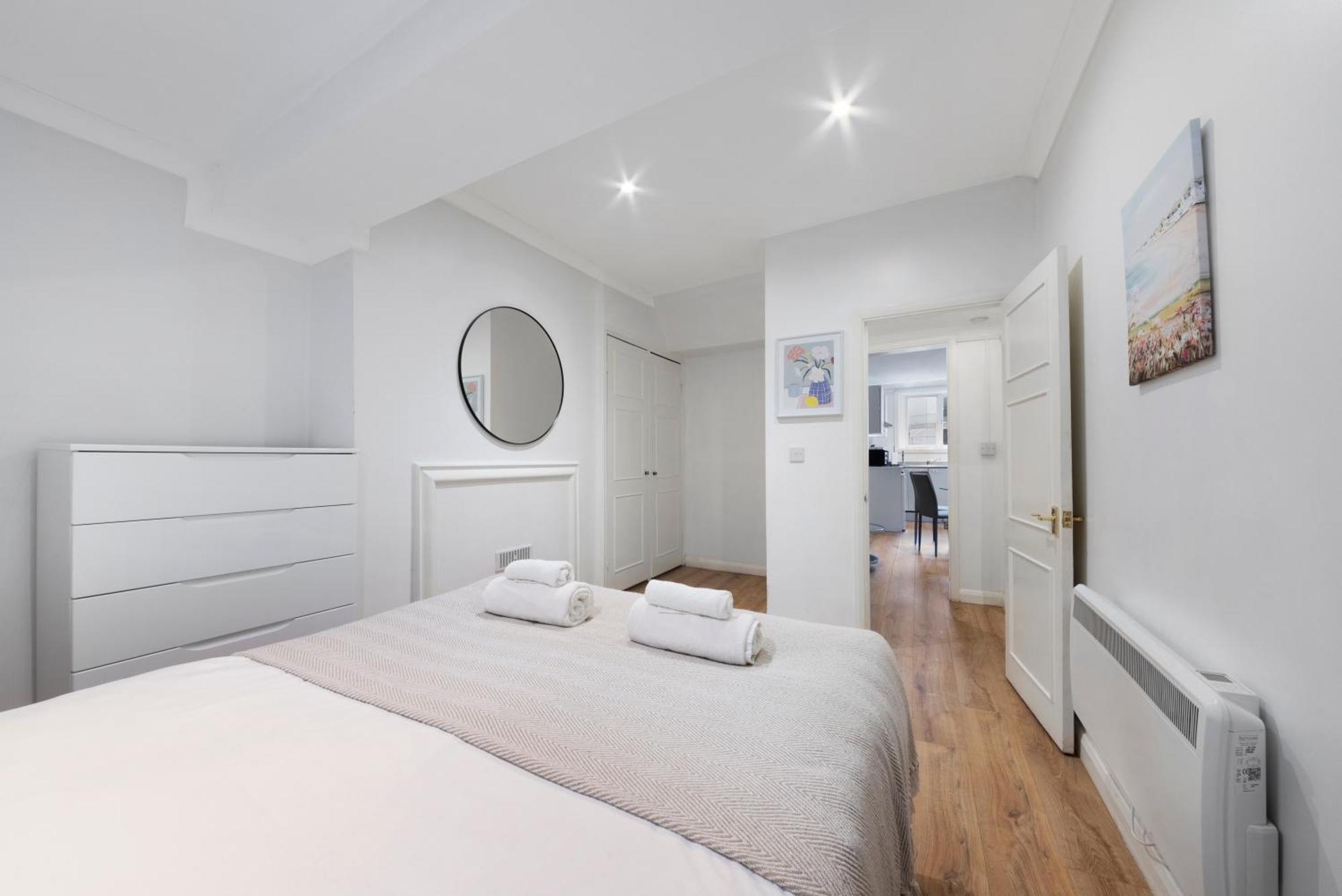 2 Bed Piccadilly Apartment 4 London Exterior foto